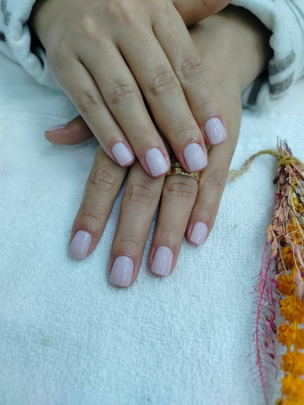 Unhas em rosé suave — manicure da Fanny Nails